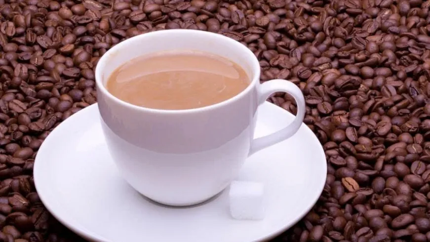 Cà phê sữa hòa tan: Uống thế nào để không lo tăng cân?