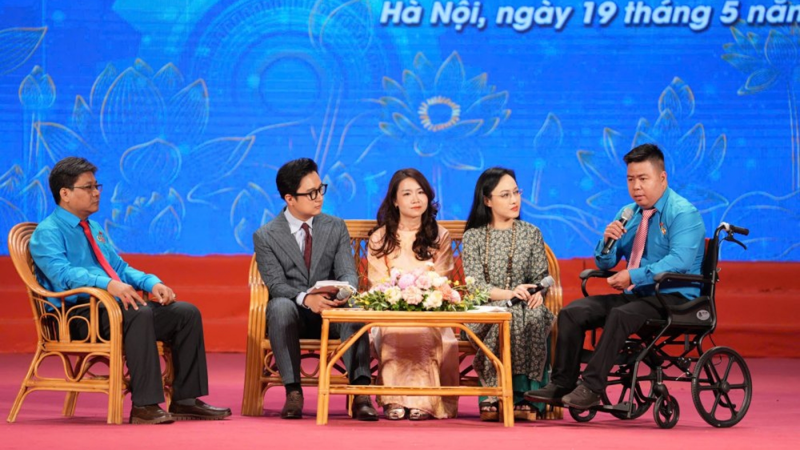 "Học Bác không phải bằng khẩu hiệu mà bằng hành động cụ thể, hiệu quả thực chất"