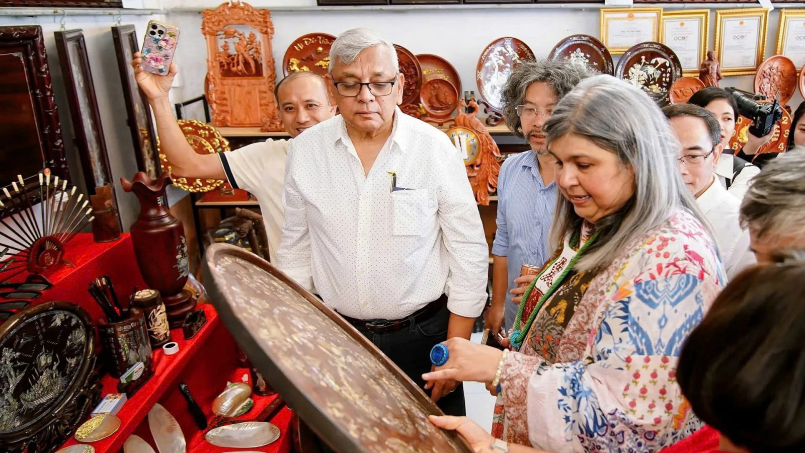 Two more Hanoi craft villages join World Craft Cities Network