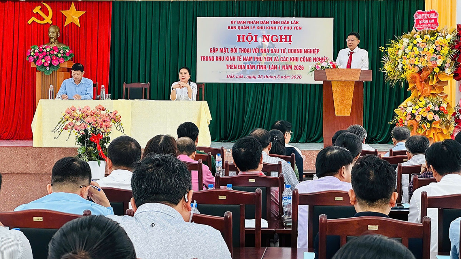 Khu kinh tế Nam Phú Yên đối thoại doanh nghiệp, cam kết giảm thủ tục hành chính