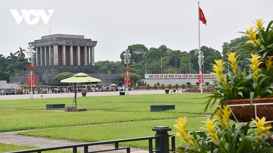 Du lịch Hà Nội sôi động dịp nghỉ lễ 30/4 - 1/5