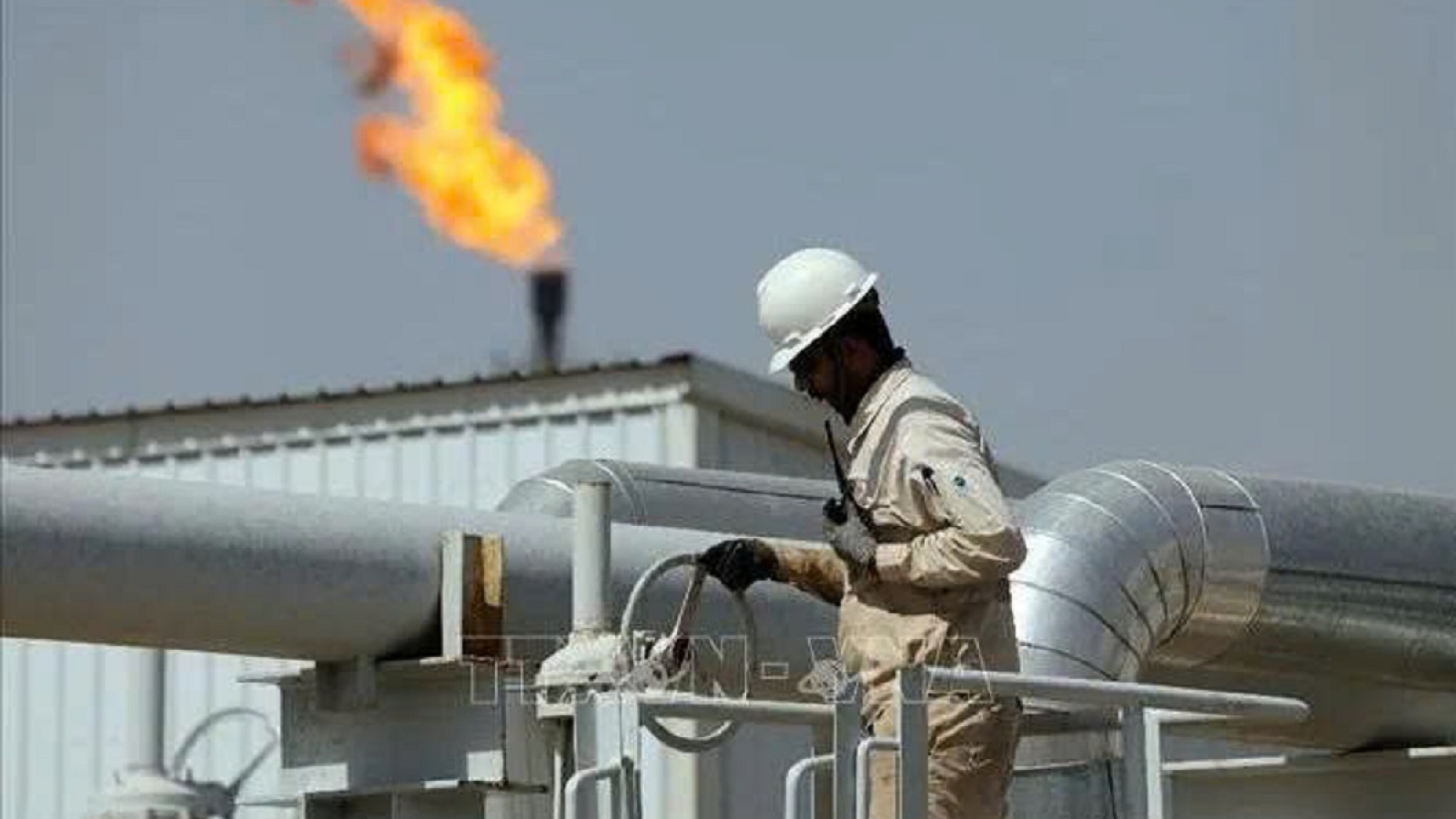 Giá xăng dầu hôm nay 2/5: Giá dầu tương lai giảm sau đề xuất đàm phán mới của Iran