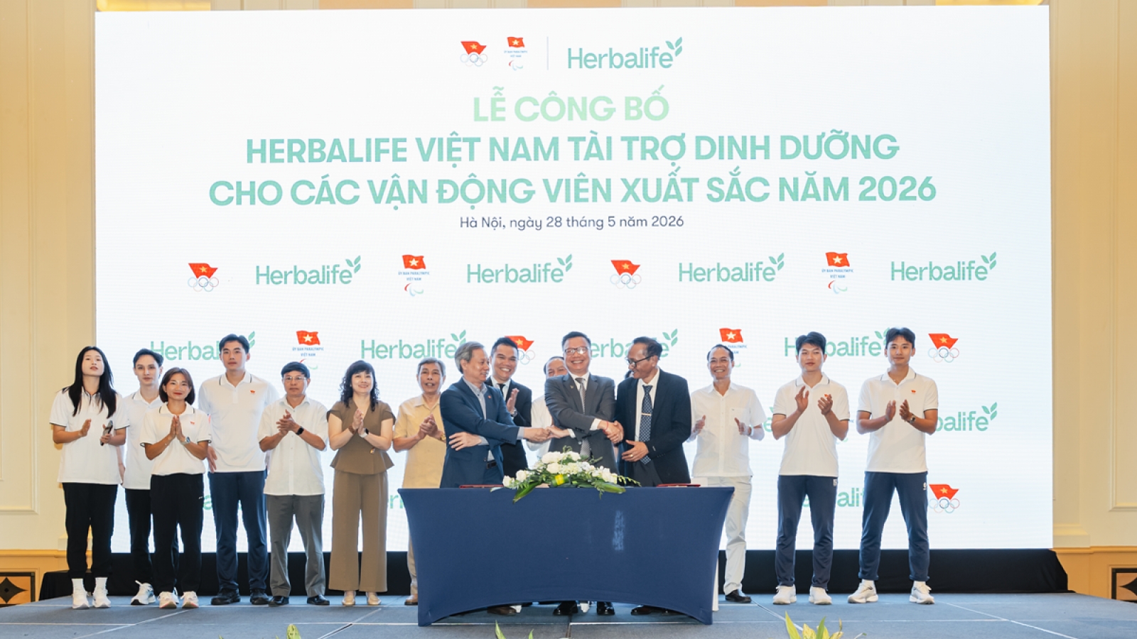 Những VĐV hàng đầu của Thể thao Việt Nam nhận tin vui trước thềm các giải đấu lớn