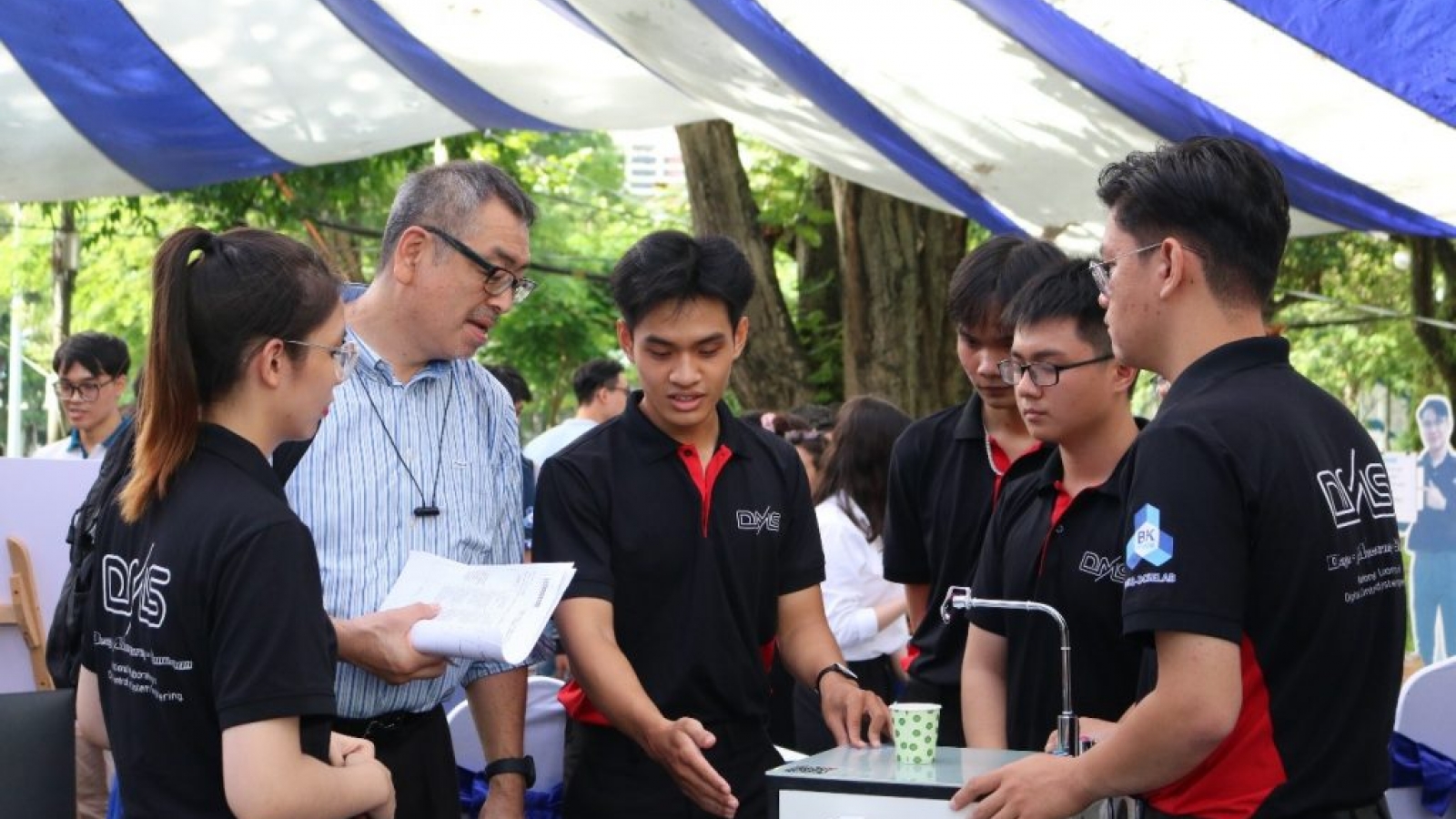 Đề xuất học bổng, hỗ trợ cho sinh viên học ngành khoa học cơ bản, công nghệ lõi