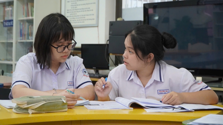 Học sinh lớp 9 tại TP.HCM tăng tốc ôn thi vào 10