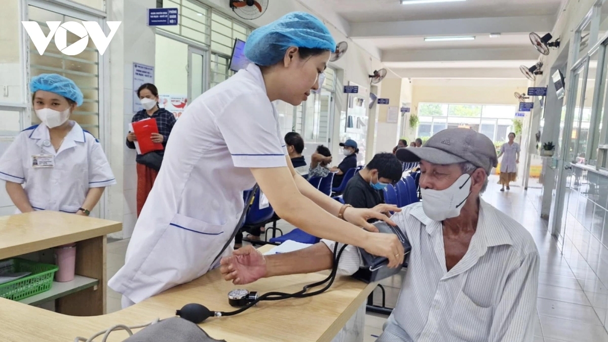 Khám sức khỏe miễn phí toàn dân: Bộ Y tế công bố chi tiết danh mục