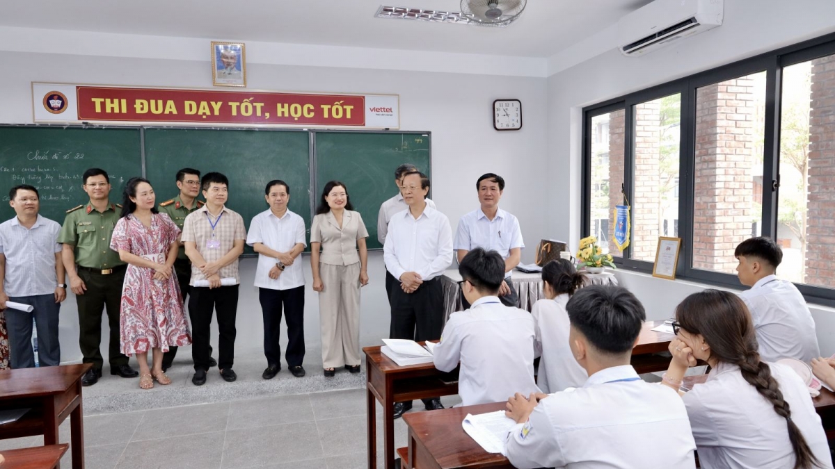 Thi tốt nghiệp THPT 2026: Địa phương siết chặt an toàn, không để thí sinh bỏ thi