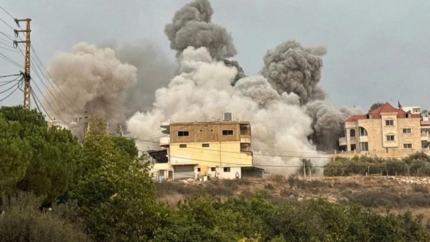 Lebanon chìm trong khói lửa khi Israel và Hezbollah tiếp tục đối đầu
