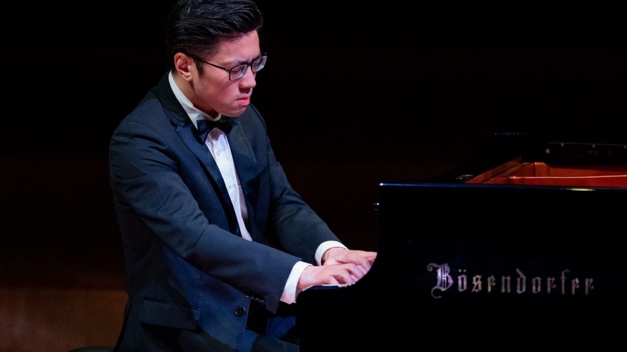 Vietnamese pianist to give solo performance of Liszt’s full “Transcendental Études” in Hanoi