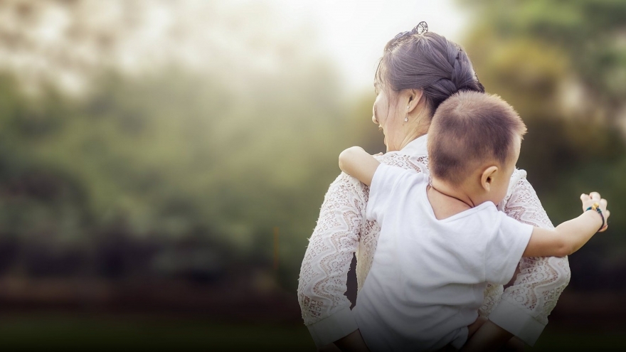 Làm mẹ đơn thân: Lựa chọn hạnh phúc hay bước ngoặt cuộc đời?