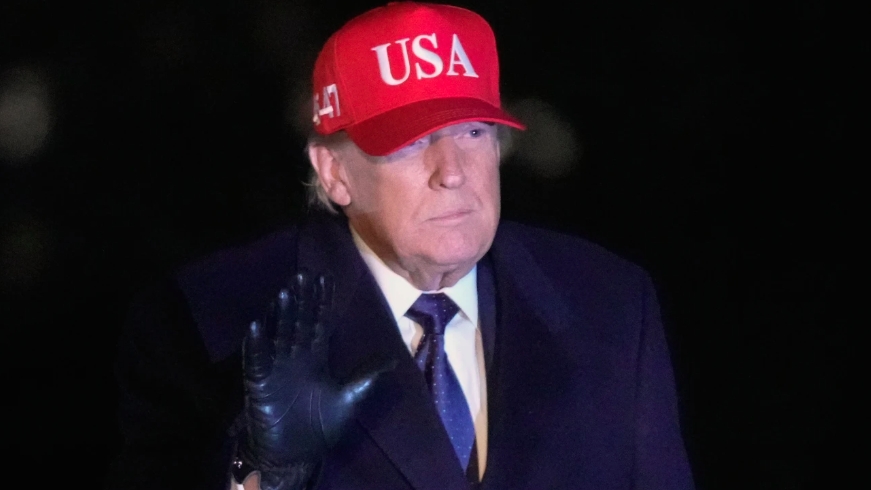 Ông Trump ám chỉ chiến dịch quân sự nhằm vào Iran sẽ tiếp tục