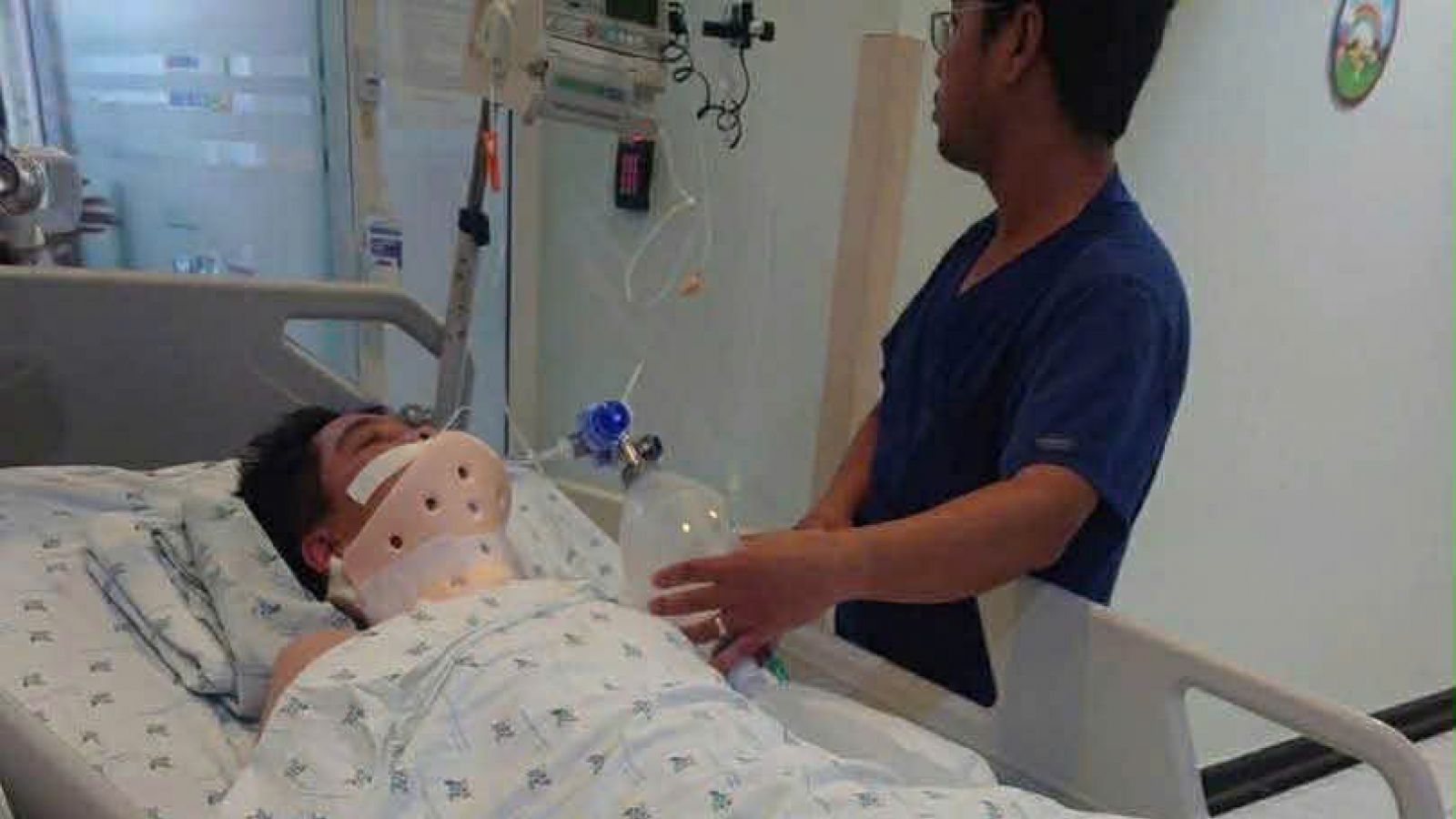 Nam sinh lớp 8 tự tử nghi do bạo lực học đường vẫn trong tình trạng nguy kịch