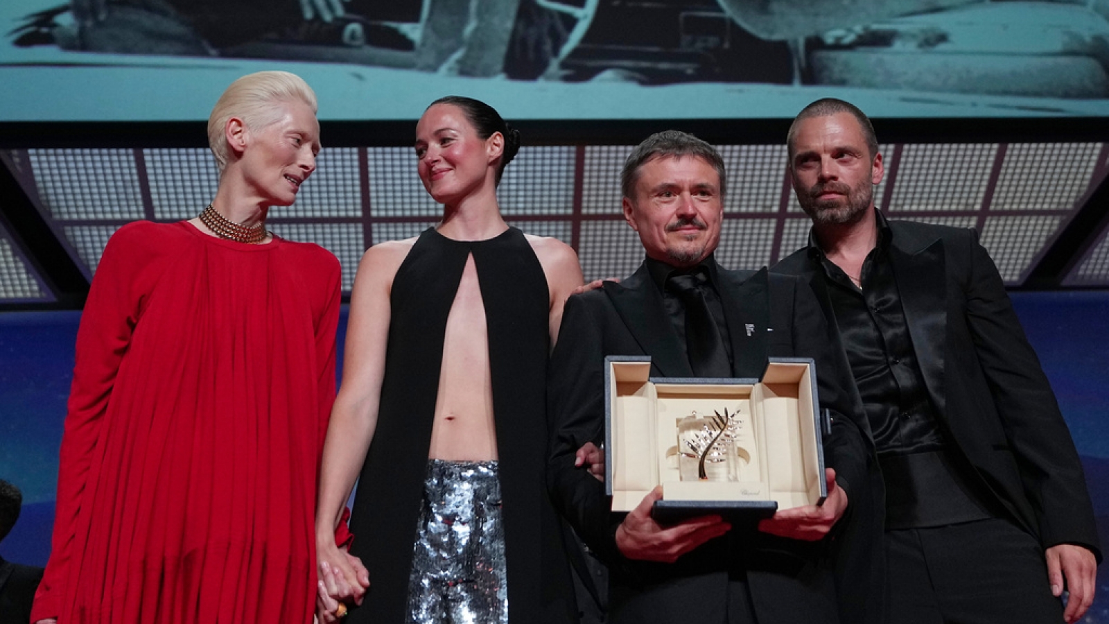 Nhiều hạng mục ở Liên hoan phim Cannes 2026 có hai người thắng giải