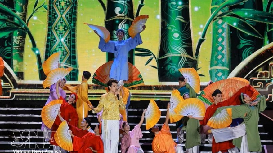 Spreading Vietnamese cultural identity in digital space