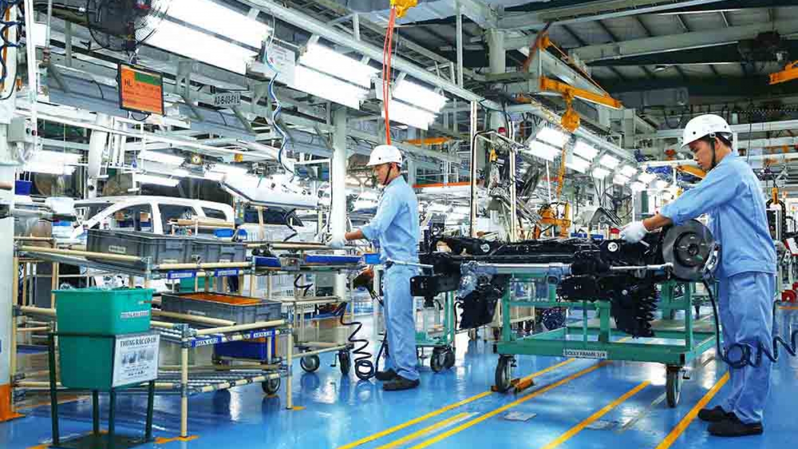Vietnam PMI falls to seven-month low but remains in growth territory