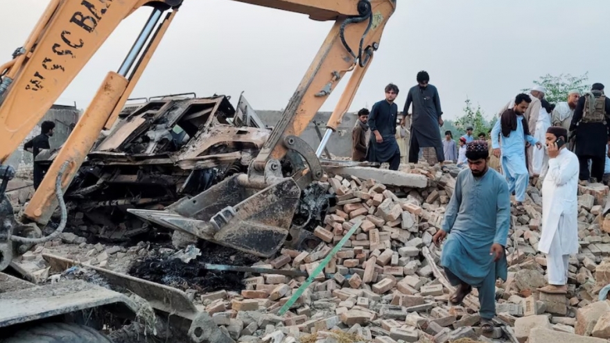 Đánh bom và phục kích lực lượng cảnh sát ở Pakistan, ít nhất 12 người thiệt mạng