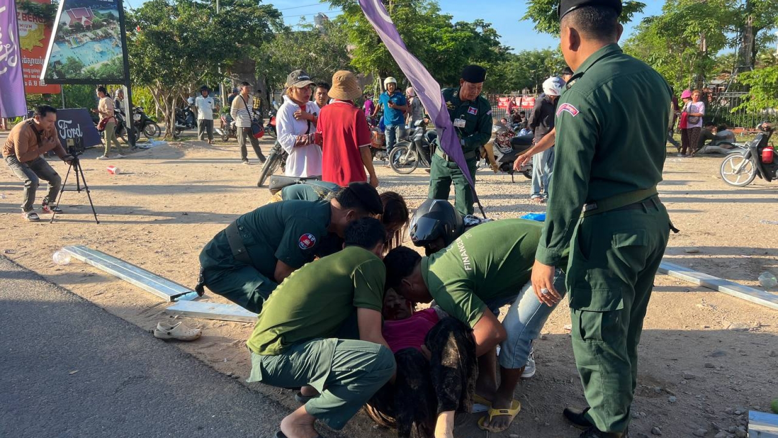 Tai nạn thảm khốc ở Campuchia: 14 người thiệt mạng, hơn 90 người bị thương