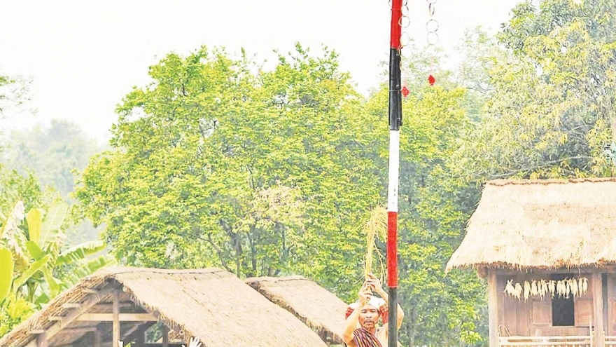 Rộn ràng “Điểm hẹn vùng cao”