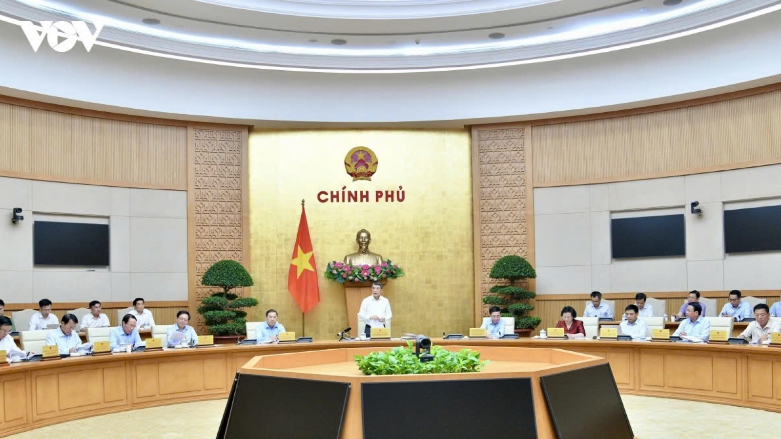 Phân công 6 Phó Thủ tướng chỉ đạo các địa phương đạt tăng trưởng 10%