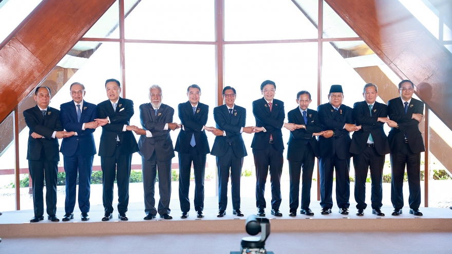 Thủ tướng: ASEAN cần tiên phong giữ vững luật lệ, củng cố niềm tin quan hệ quốc tế