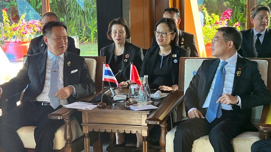 Thủ tướng Lê Minh Hưng gặp lãnh đạo Singapore, Thái Lan, Indonesia
