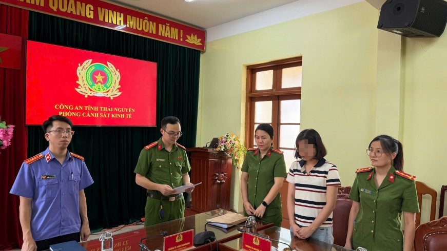 Khởi tố nữ chủ hộ kinh doanh quần áo trốn thuế
