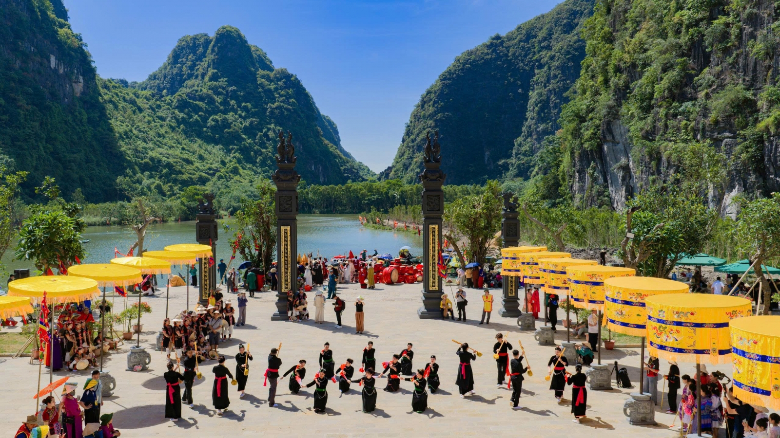 Du lịch Ninh Bình kỳ vọng bứt phá từ Nghị quyết số 26-NQ/TW của Bộ Chính trị