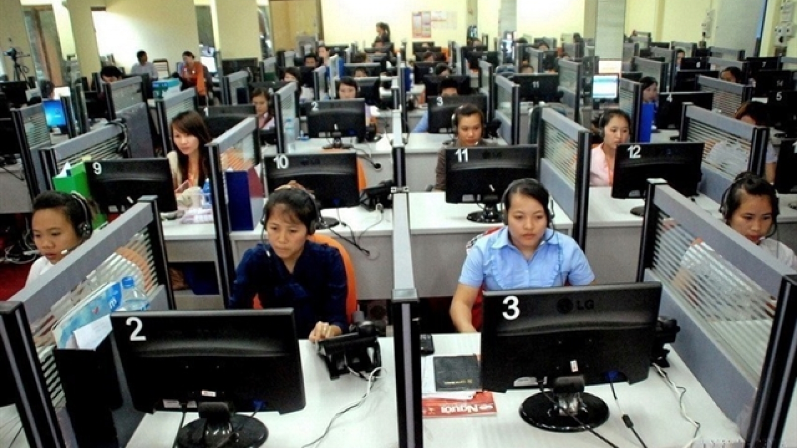 Overseas investment more than double in first four months of 2026