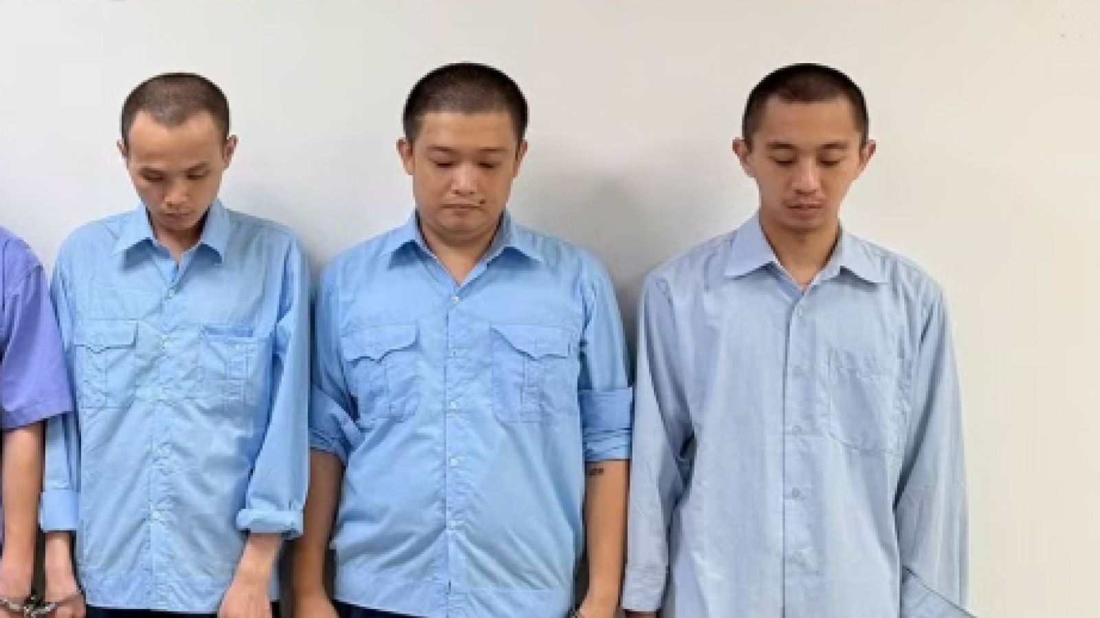 Buôn lậu 8.000 cây vàng vào Việt Nam, ngụy trang bằng thiết bị điện tử