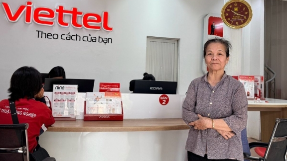 Khách hàng gấp rút thực hiện xác thực thông tin thuê bao