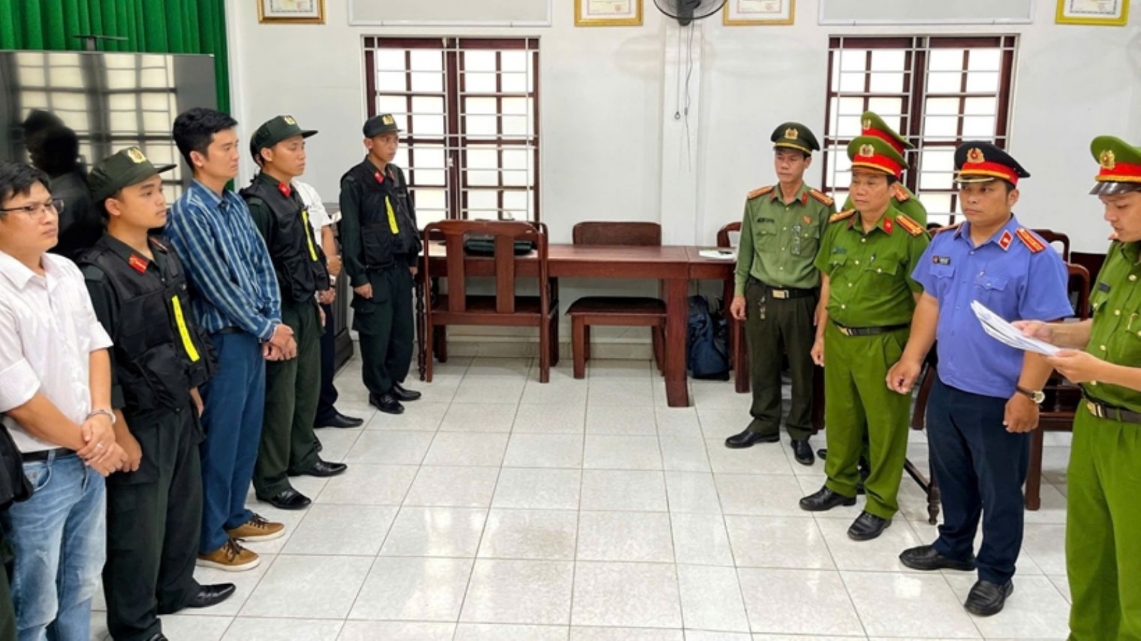 Khởi tố 8 bị can vụ nghiệm thu khống trồng rừng