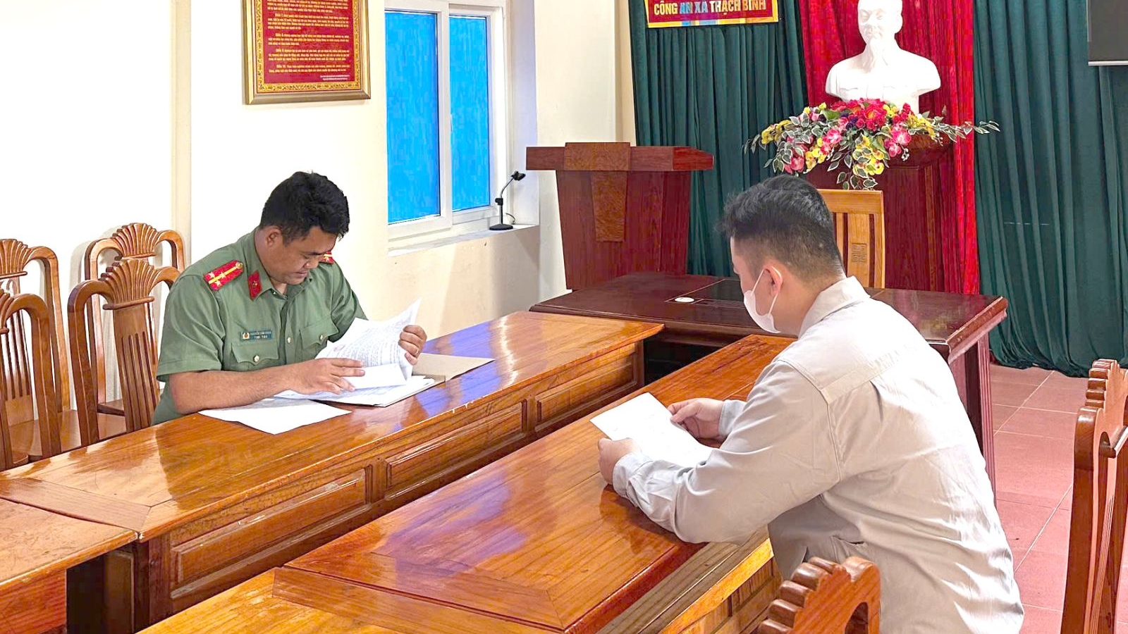 Đăng thông tin báo “né chốt” giao thông, người đàn ông bị phạt 5 triệu đồng
