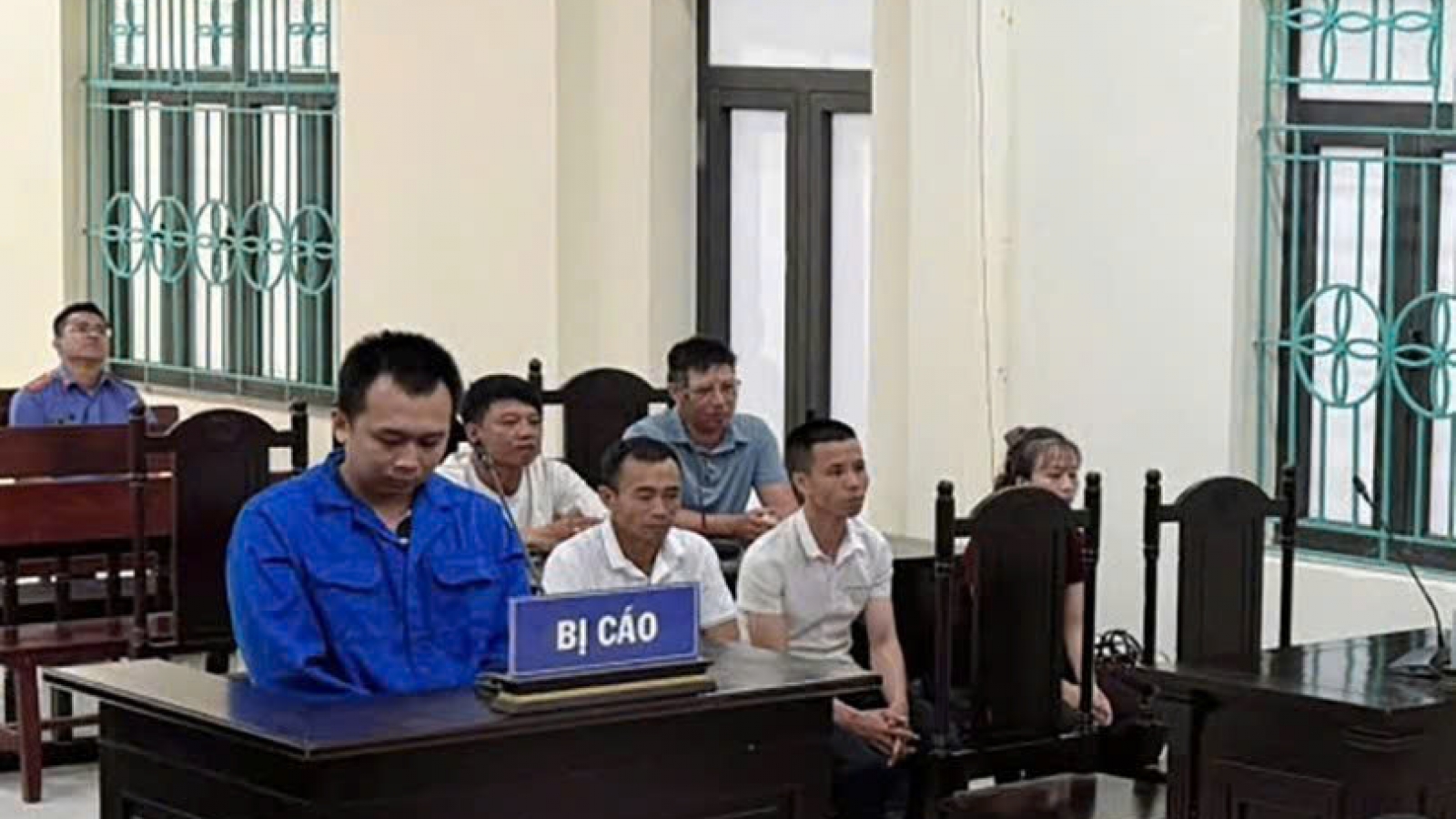 Tự dựng "vở kịch" lừa đảo xuất khẩu lao động, người đàn ông lĩnh án 8 năm tù