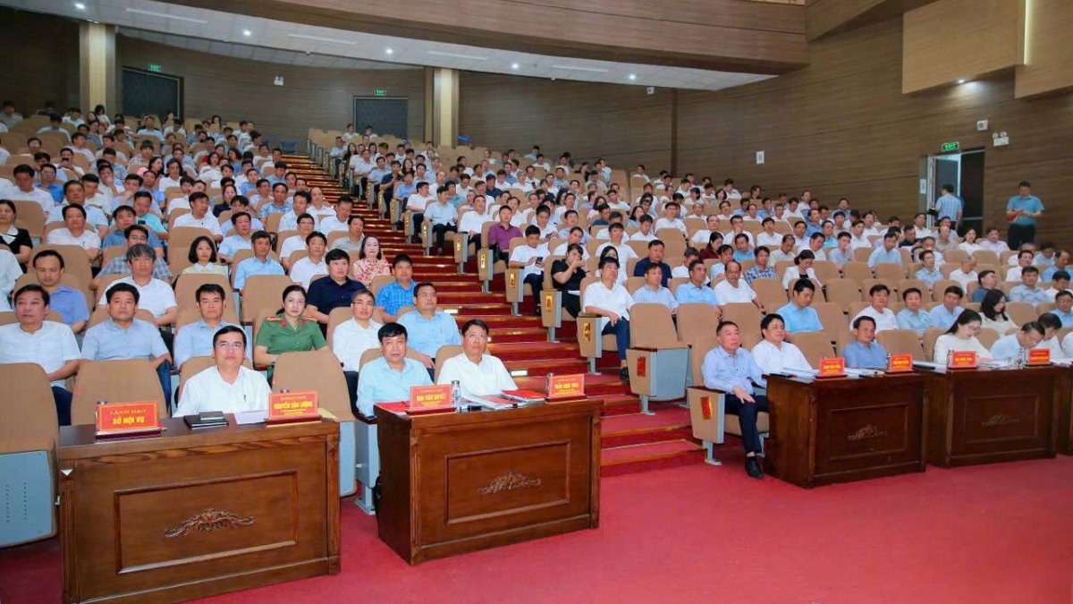 Ninh Bình rà soát, tháo gỡ vướng mắc nhiều dự án chậm tiến độ
