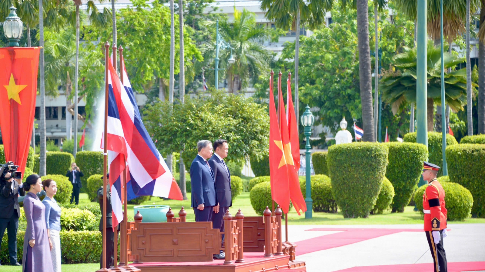 Thủ tướng Thái Lan chủ trì lễ đón trọng thể Tổng Bí thư, Chủ tịch nước Tô Lâm và Phu nhân