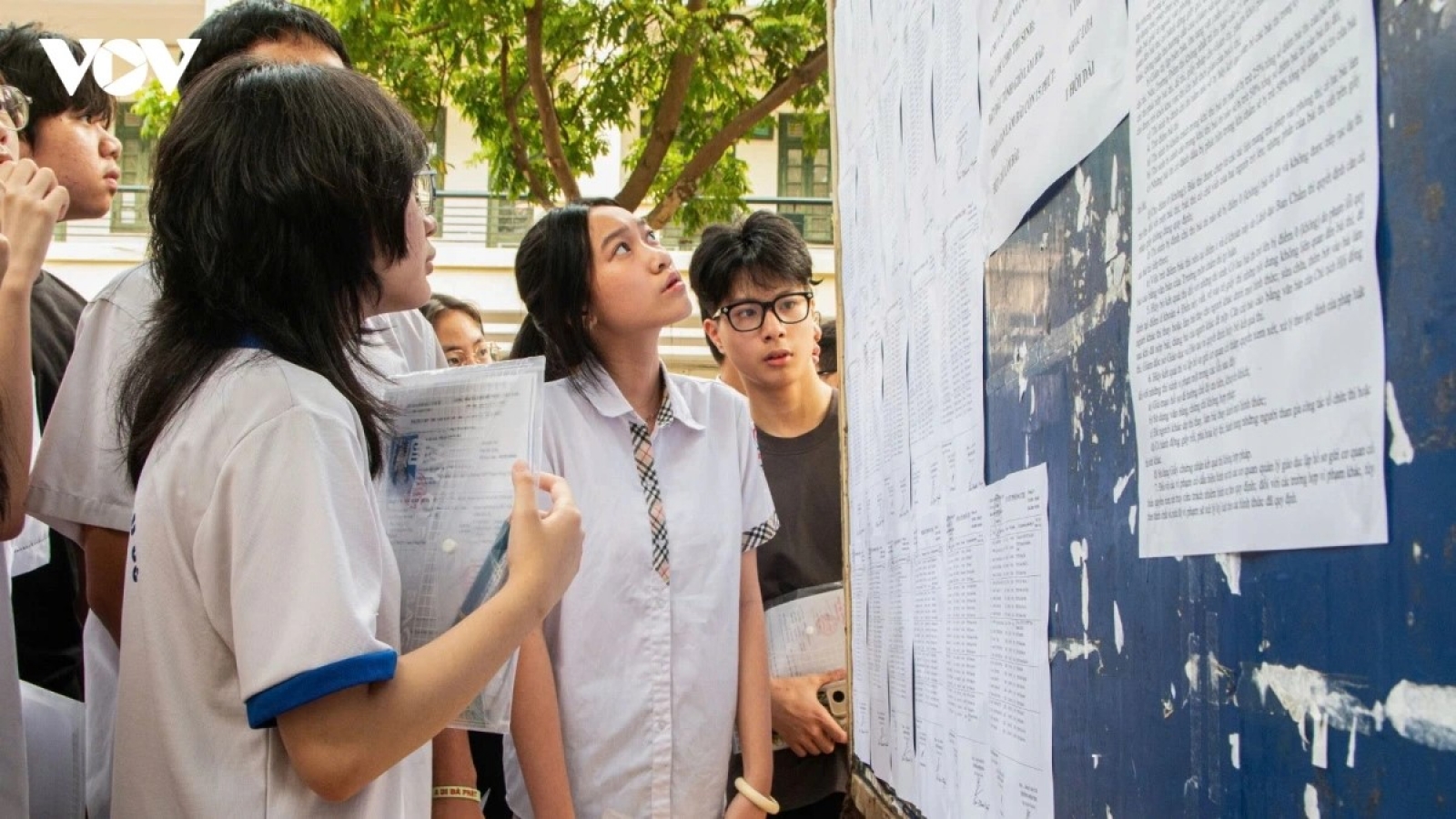 Hà Nội: Sĩ tử và phụ huynh nỗ lực hóa giải áp lực trước kỳ thi lớp 10