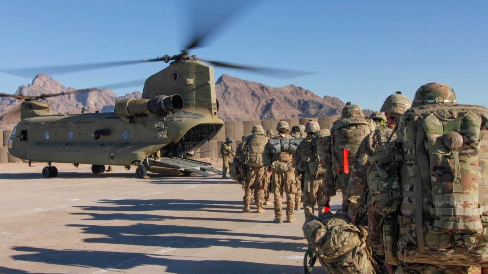 Ông Trump: Mỹ có thể sẽ thu hồi toàn bộ khí tài bị bỏ lại ở Afghanistan