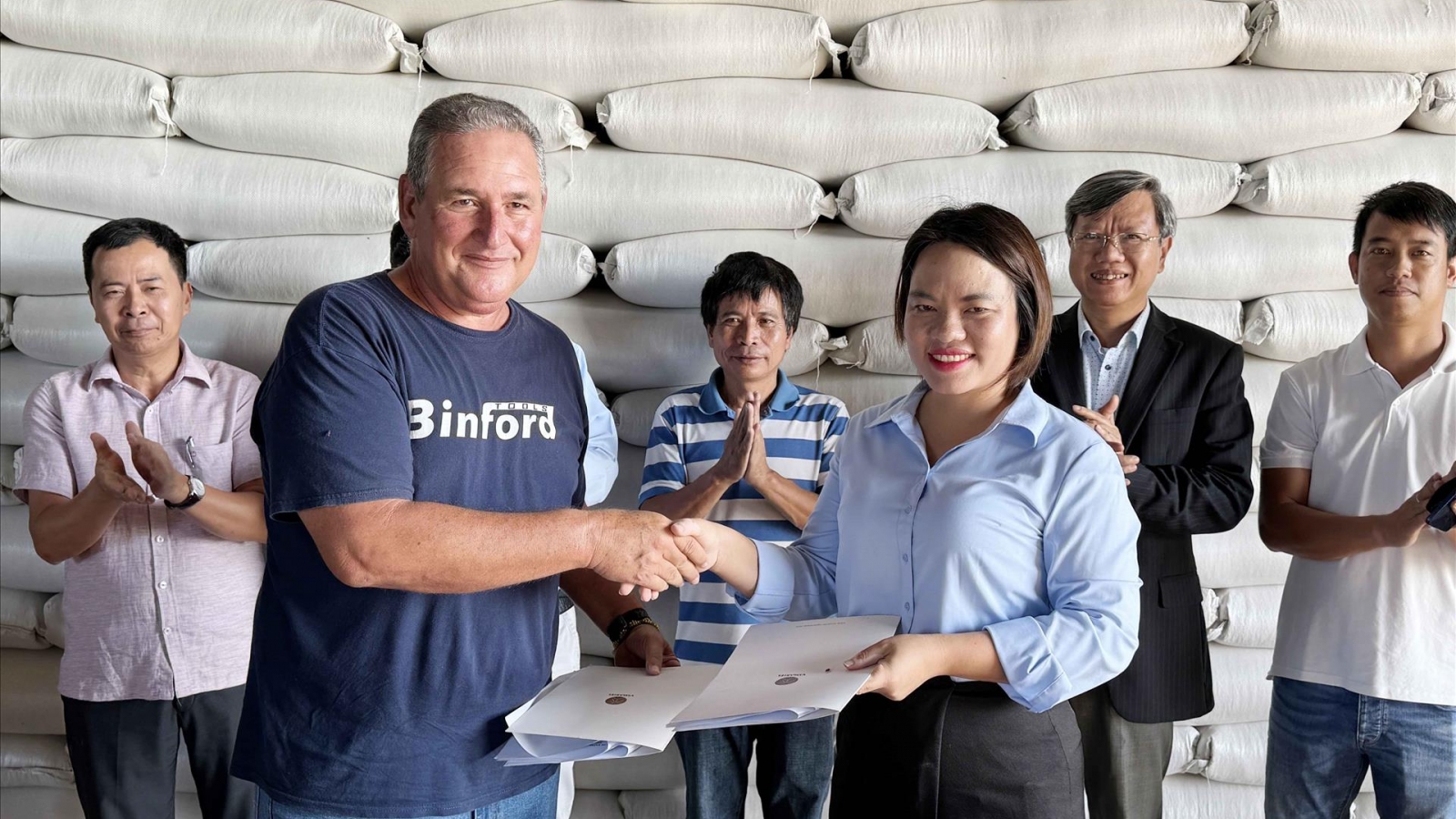 Vietnamese firm delivers 1,200 tonnes of rice to Cuban partner