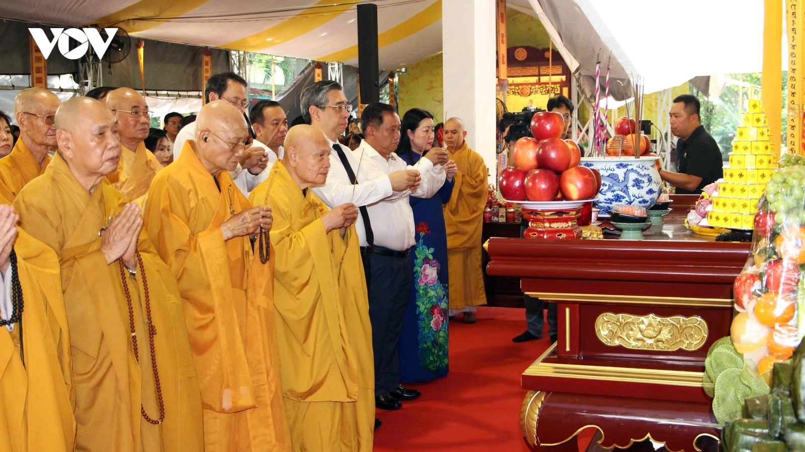 HCM City memorial ceremony honours fallen heroes and patriotic martyrs
