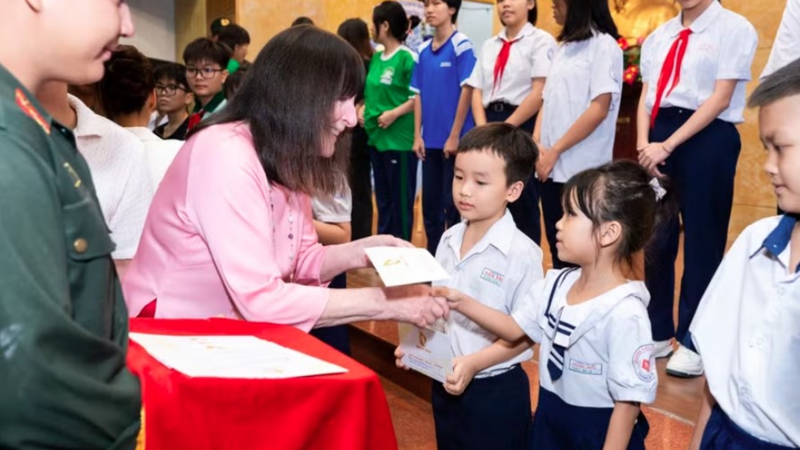 Miss World chair returns to Vietnam for charity programme