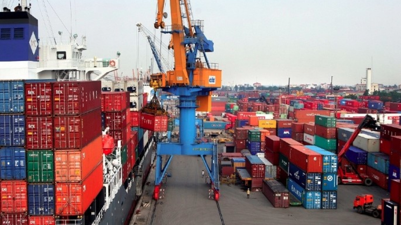 Imports exceed exports in mid-June, pushing trade deficit to US$2.77 billion