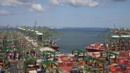 Singapore, Vietnam see closer links in industrial, technology and energy supply chains