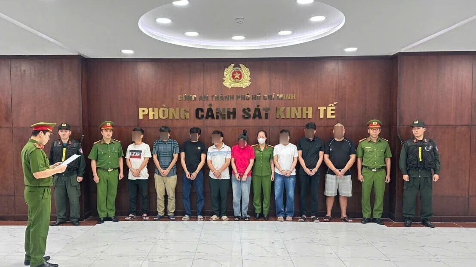 Bắt một số cán bộ tiếp tay cho đường dây mua bán động vật hoang dã trái phép