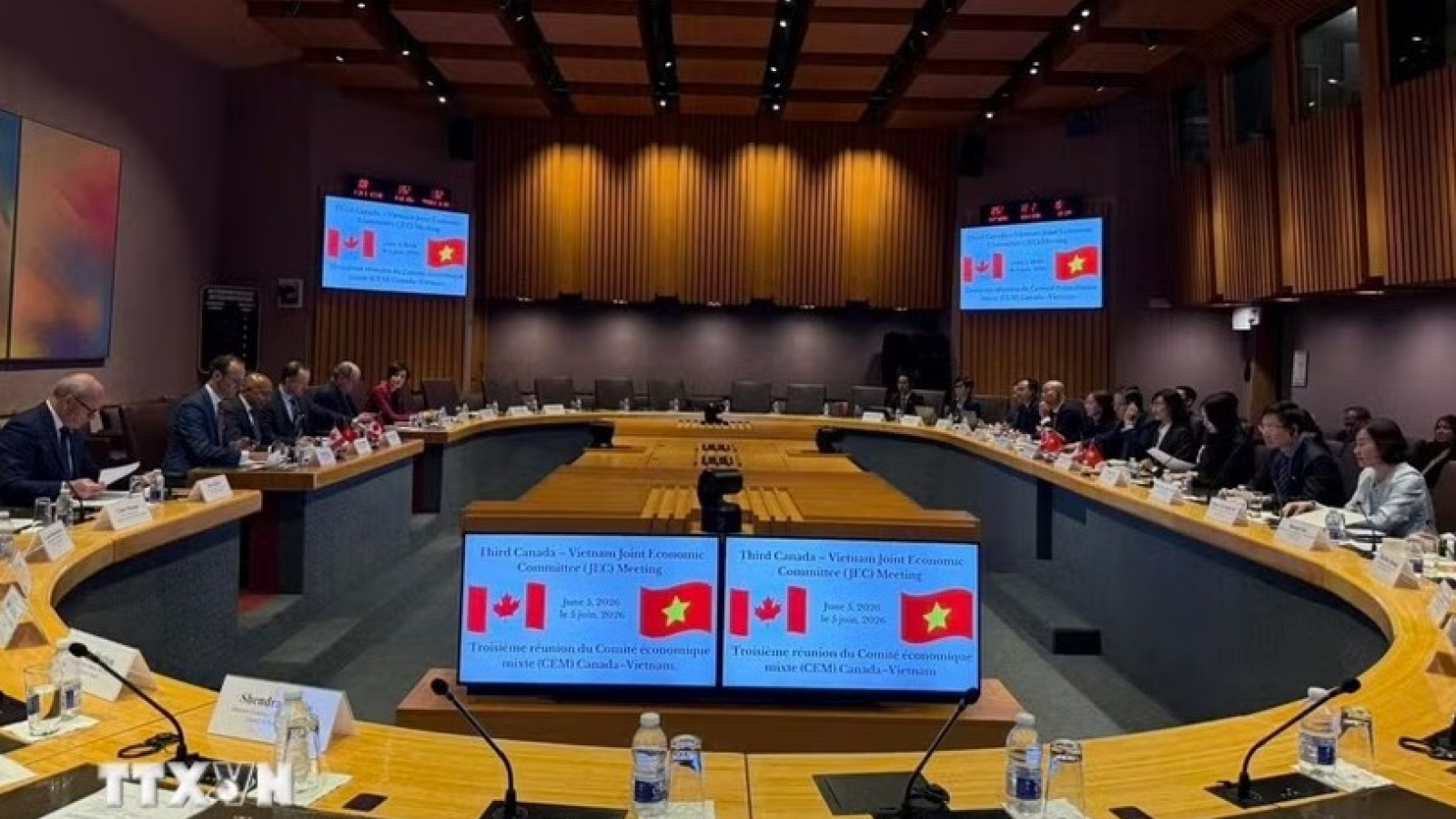 Vietnam, Canada agree on economic cooperation priorities for next period