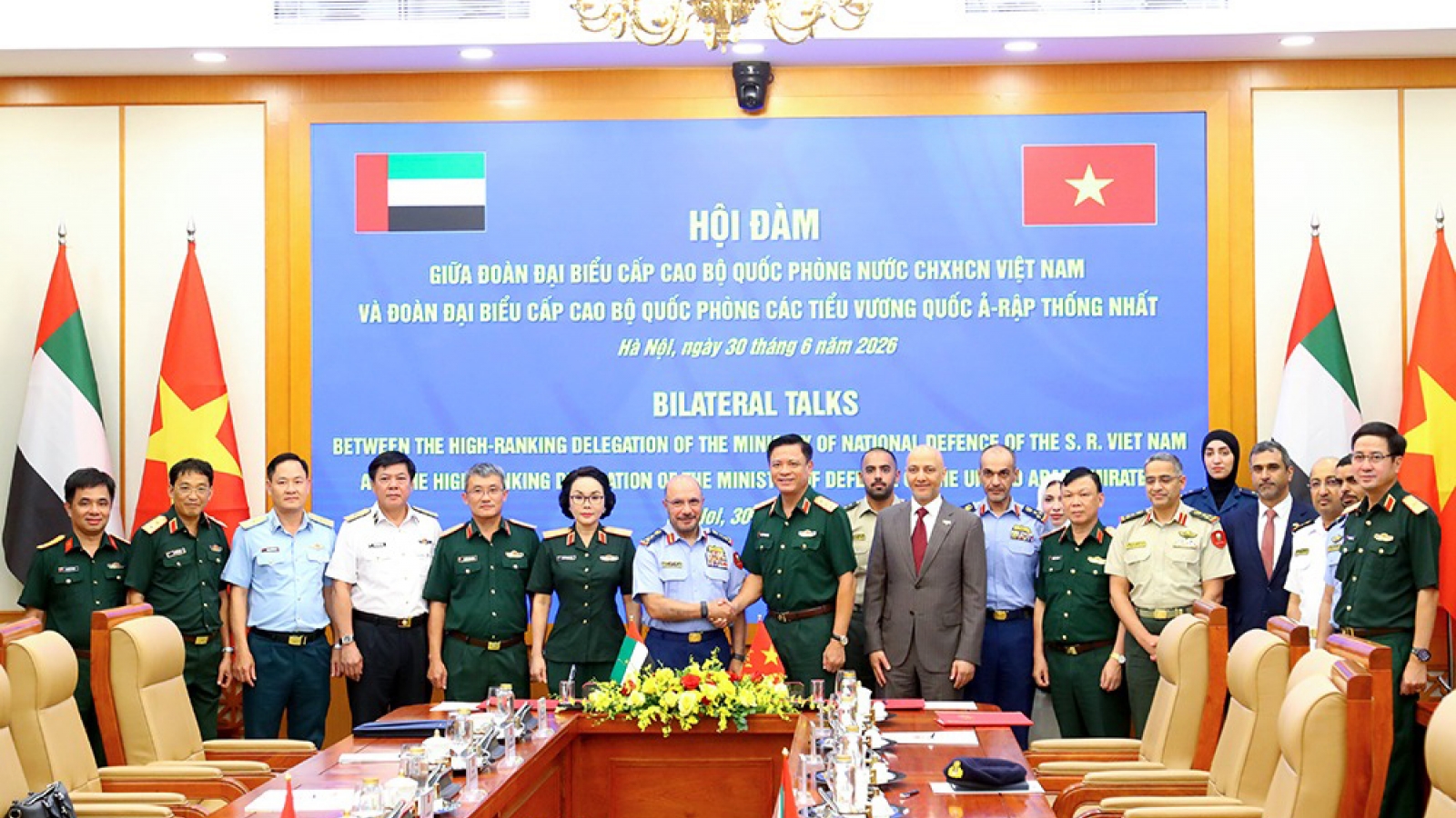 Vietnam and UAE sign defence industry cooperation memorandum