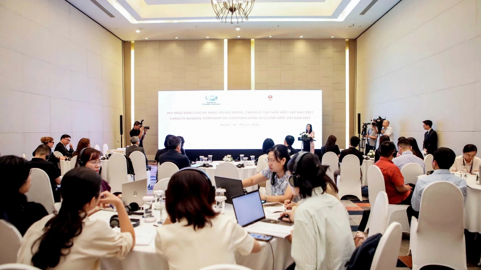 Vietnam strengthens communication skills ahead of APEC 2027