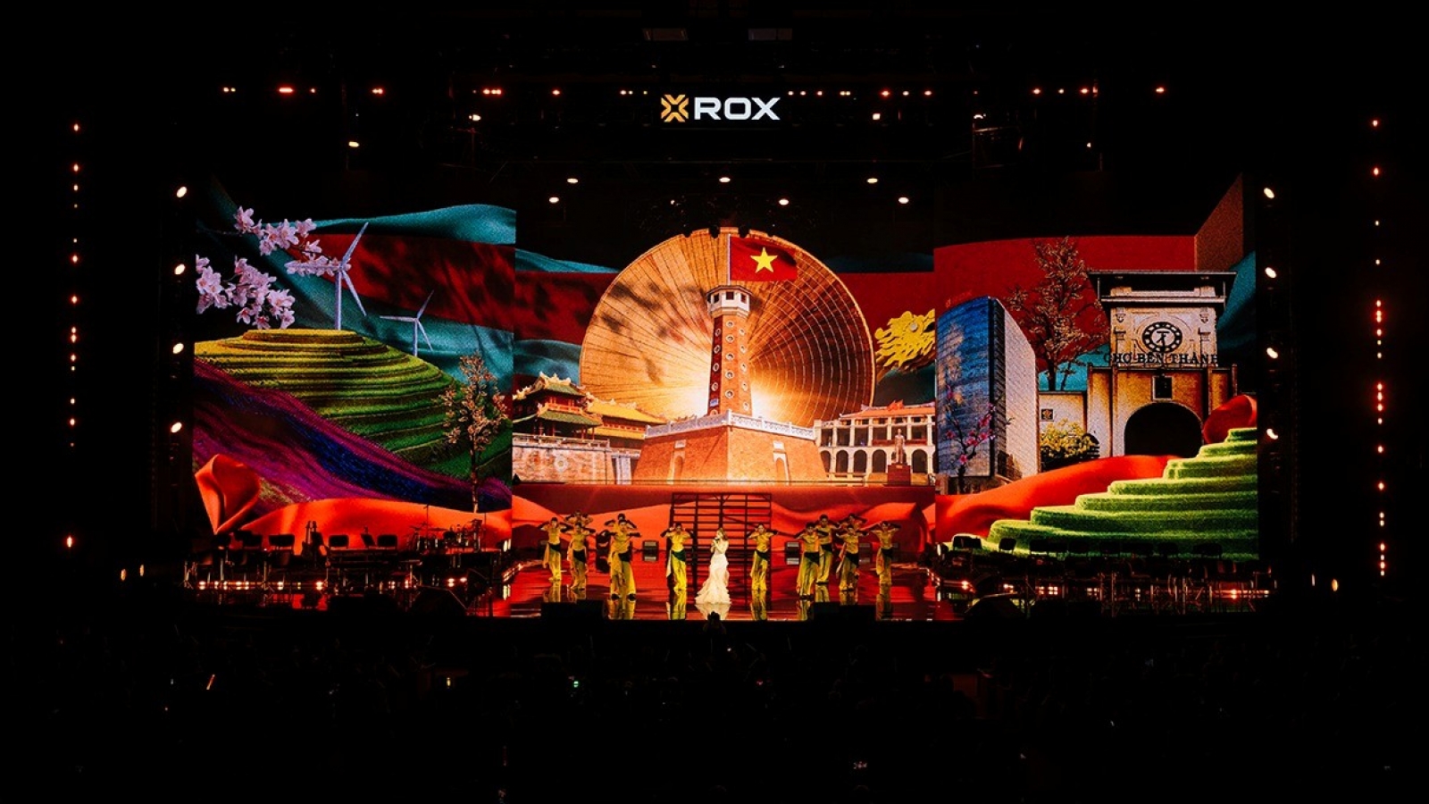 ROX30 Concert: Bản giao hưởng của ký ức, ánh sáng và khát vọng Việt