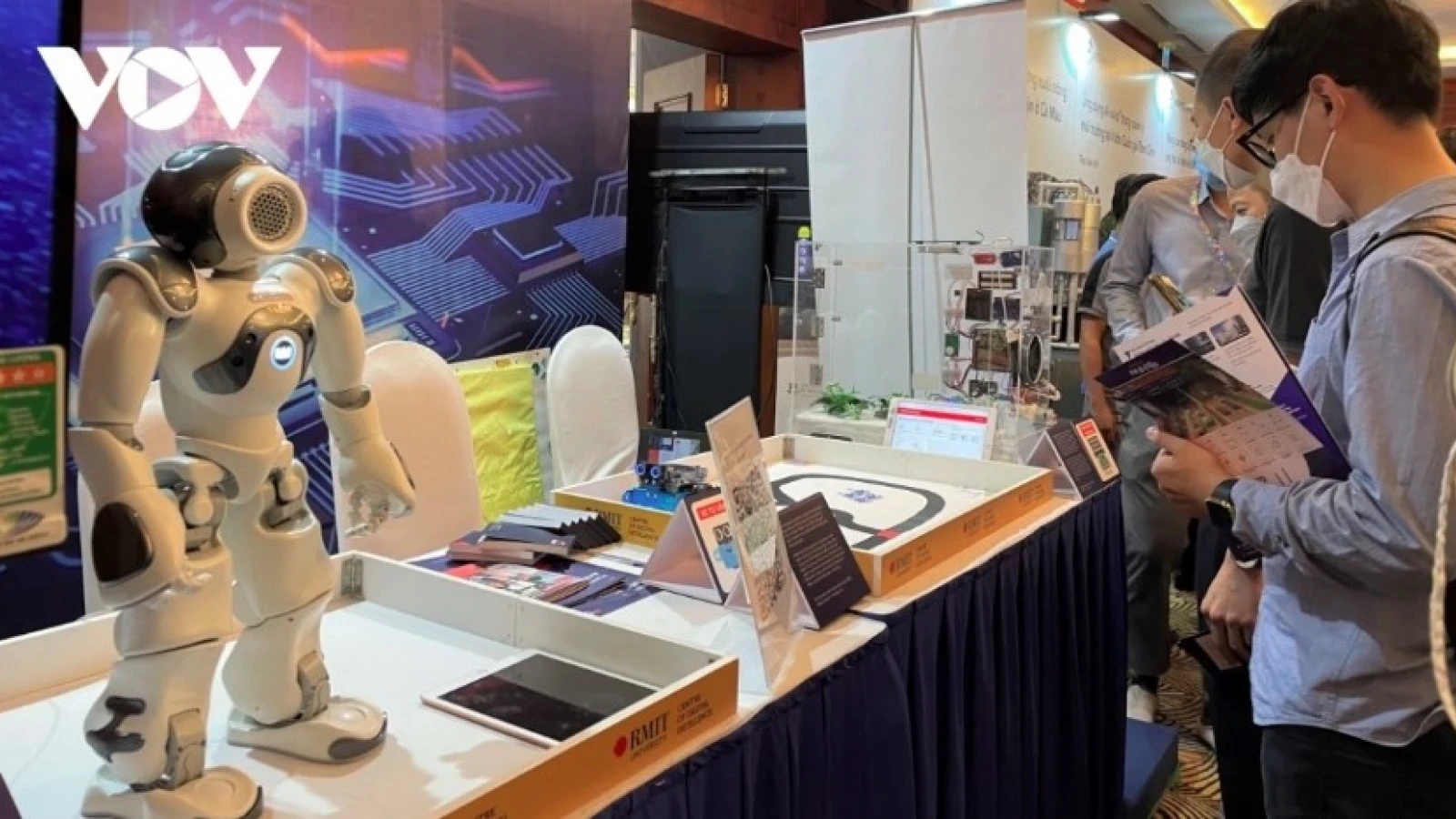 Singapore, Vietnam see growing opportunities for AI and innovation cooperation