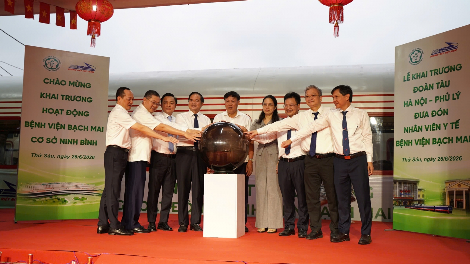 "Đoàn tàu Bạch Mai" đến Phủ Lý chính thức hoạt động