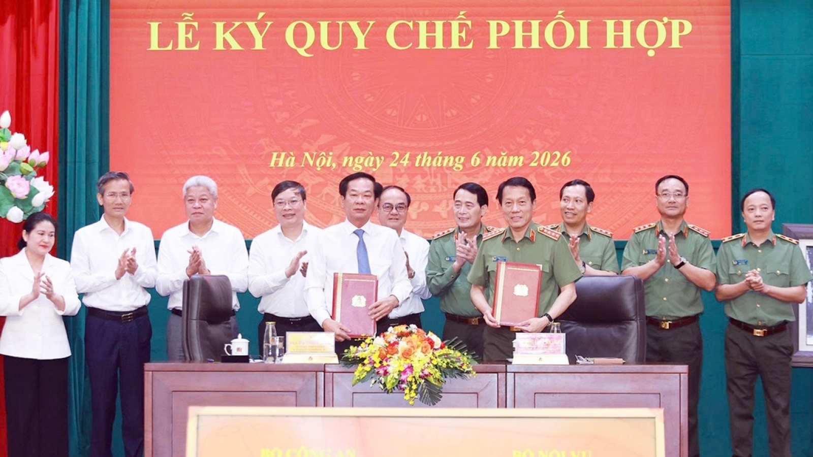 Bộ Công an và Bộ Nội vụ ký quy chế phối hợp